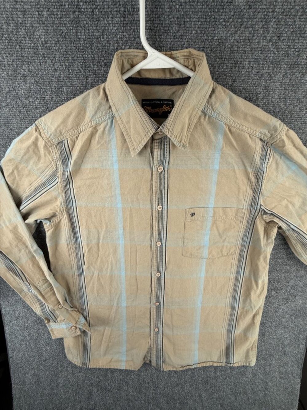 Wrangler Long Sleeve Men Button Up Shirt Adult Western Beige Blue Striped Medium